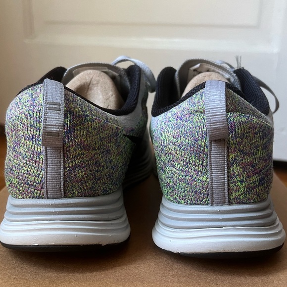 Nike Lunar Running Shoes - Picture 5 of 6